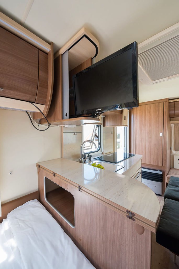 השכרת קרוואן דגם בניאס