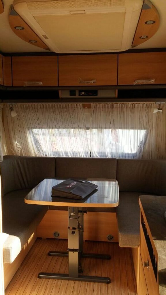 קראוון עצמאי בשטח